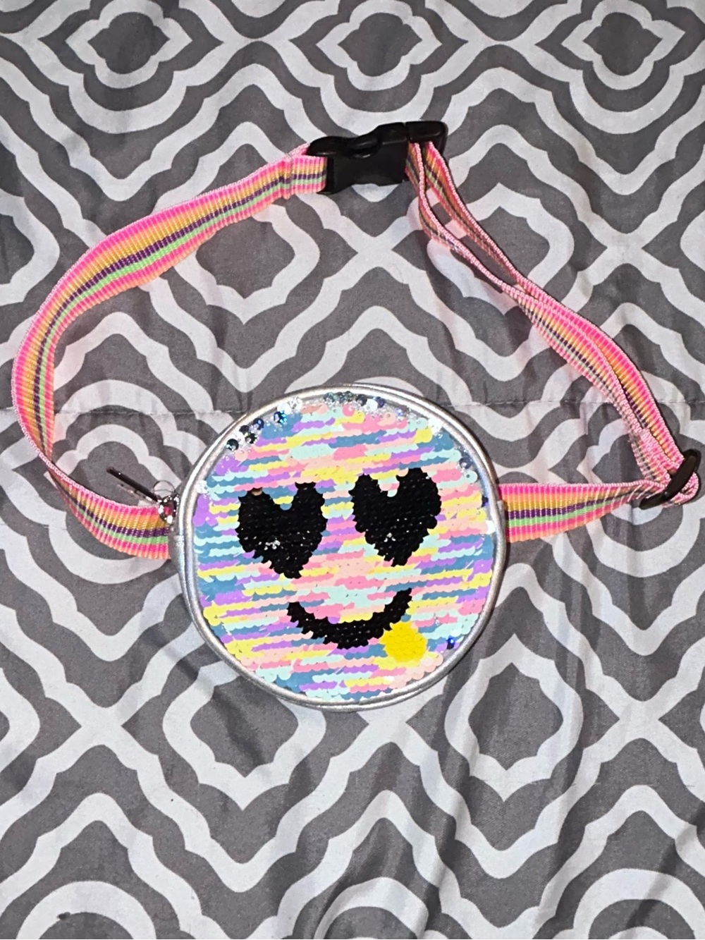 Place Pink Multicolor Sequin Heart Eyes Emoji Kids Belt Bag
